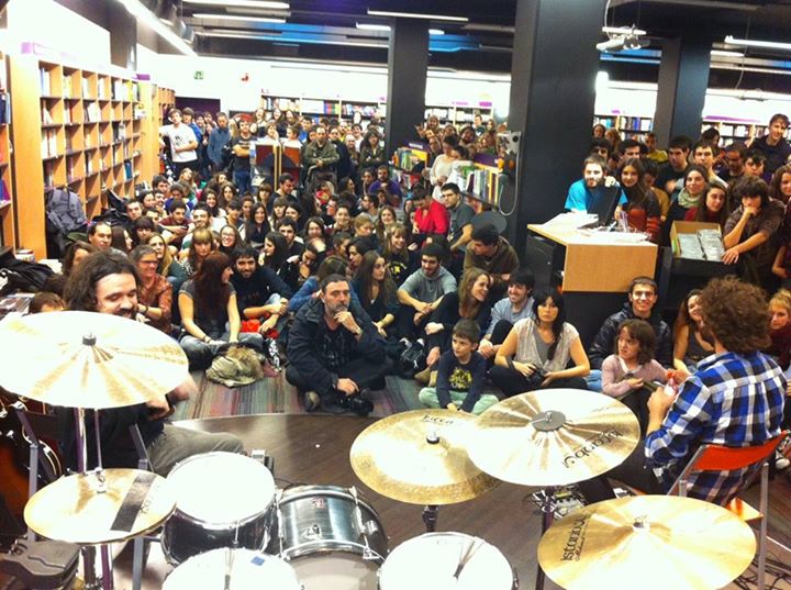 Thanks to everyone who came to see us yesterday in Vitoria-Gasteiz, that was a wonderful evening!
